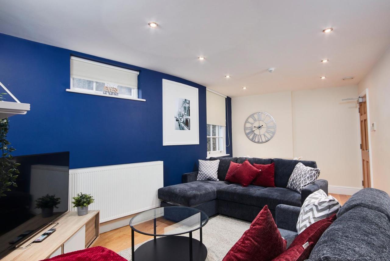 Stunning Hepburn Suite! Bath Exterior foto